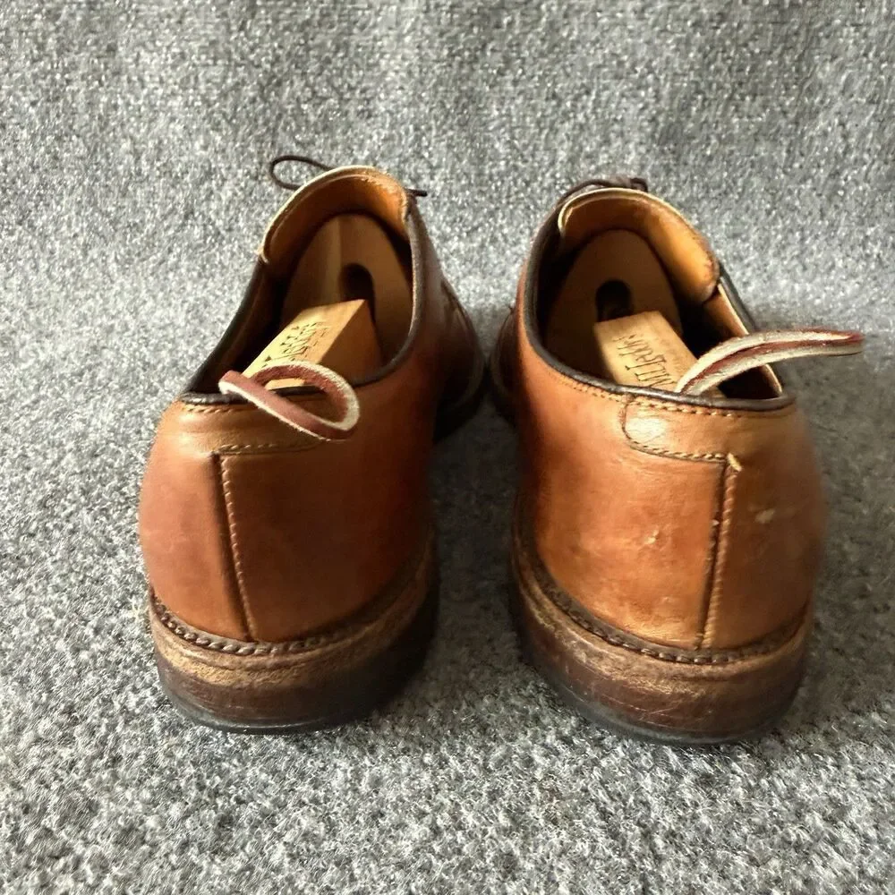 Allen Edmonds Clifton Cap Toe Oxfords Size 8 D in Walnut Brown Leather